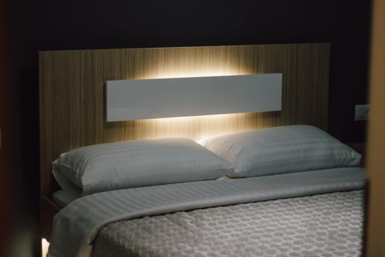 Novs Apartment 1 Gjirokastër 외부 사진