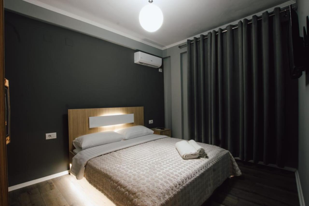 Novs Apartment 1 Gjirokastër 외부 사진